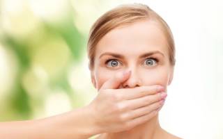 Неприятный запах изо рта: причины, лечение, что делать