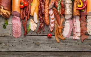 Колбаса: виды, калорийность, польза и вред